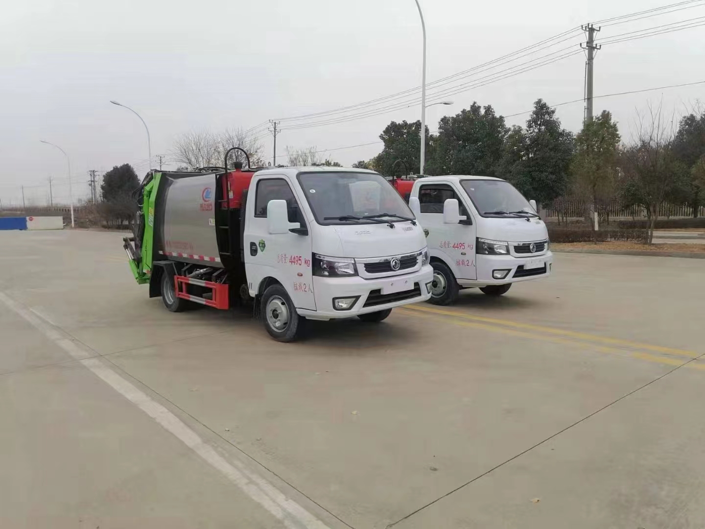 東風途逸3.5方藍牌壓縮垃圾車 可下地下室