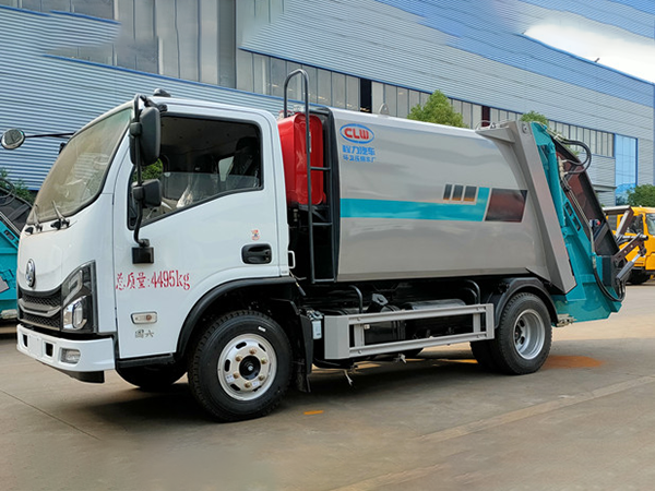東風華神V3，5.8方壓縮垃圾車